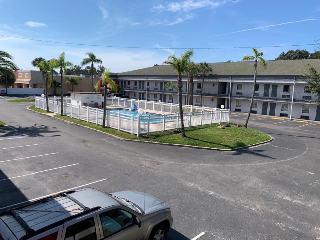 La Casa Inn New Port Richey Gulf Beach Us-19 Екстериор снимка